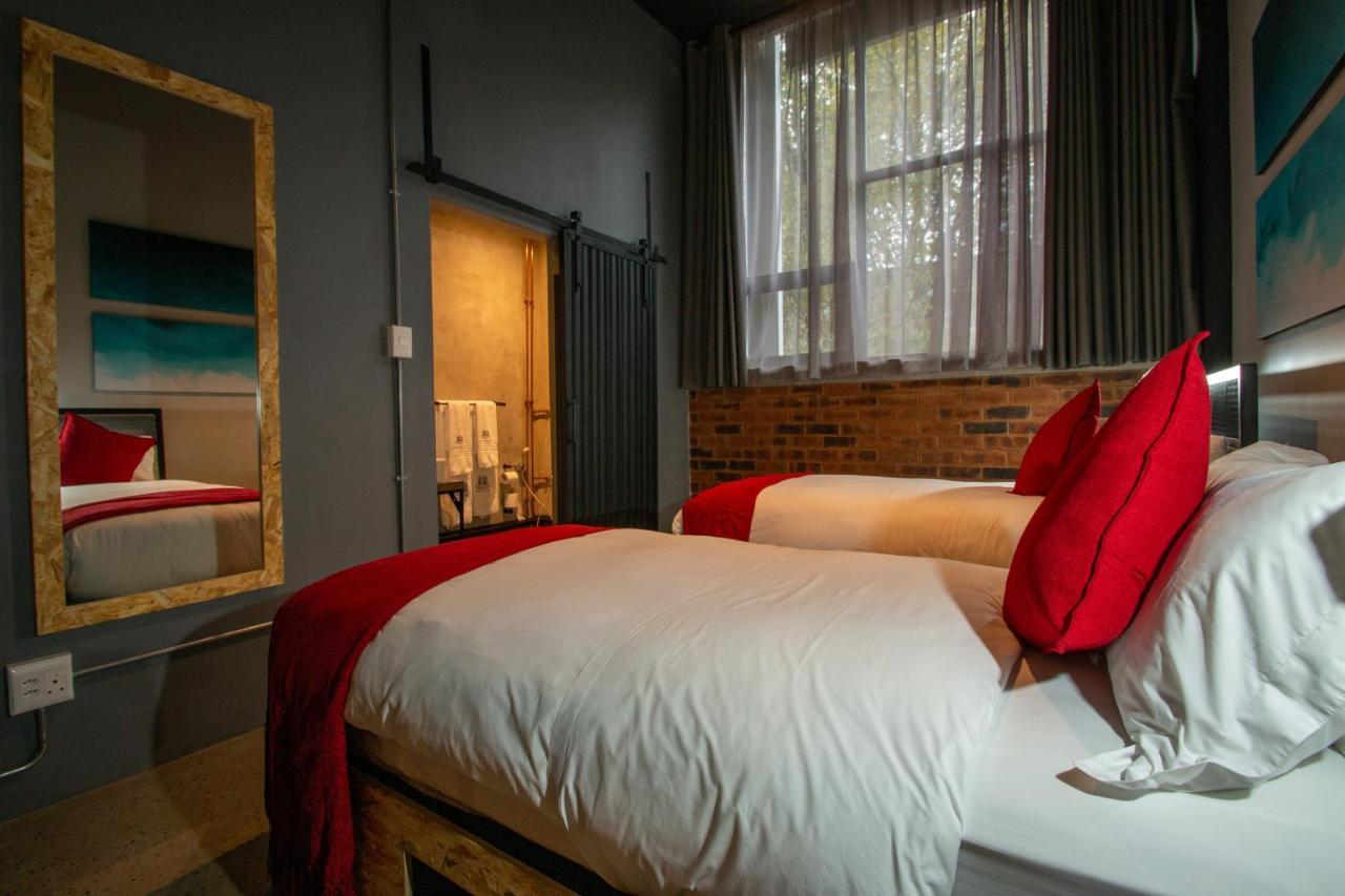 Lilian Lofts Hotel & Spa โจฮันเนสเบิร์ก ภายนอก รูปภาพ