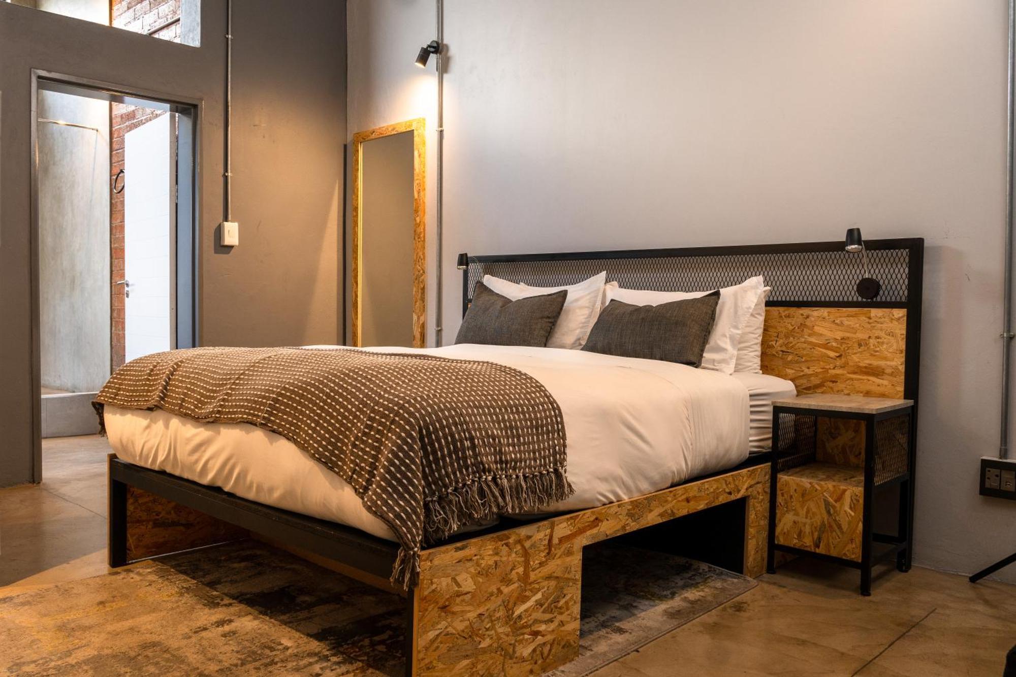 Lilian Lofts Hotel & Spa โจฮันเนสเบิร์ก ภายนอก รูปภาพ