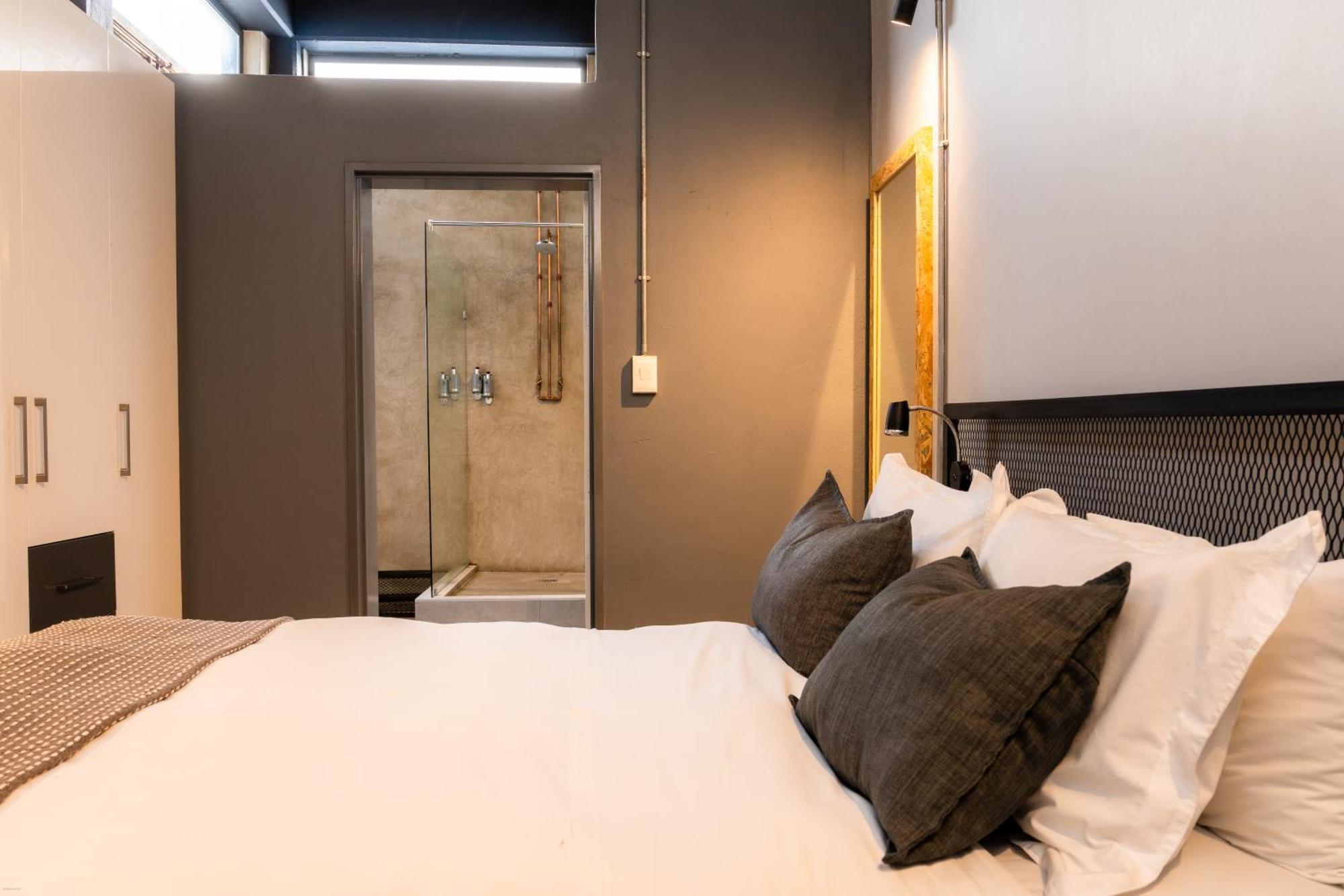 Lilian Lofts Hotel & Spa โจฮันเนสเบิร์ก ภายนอก รูปภาพ