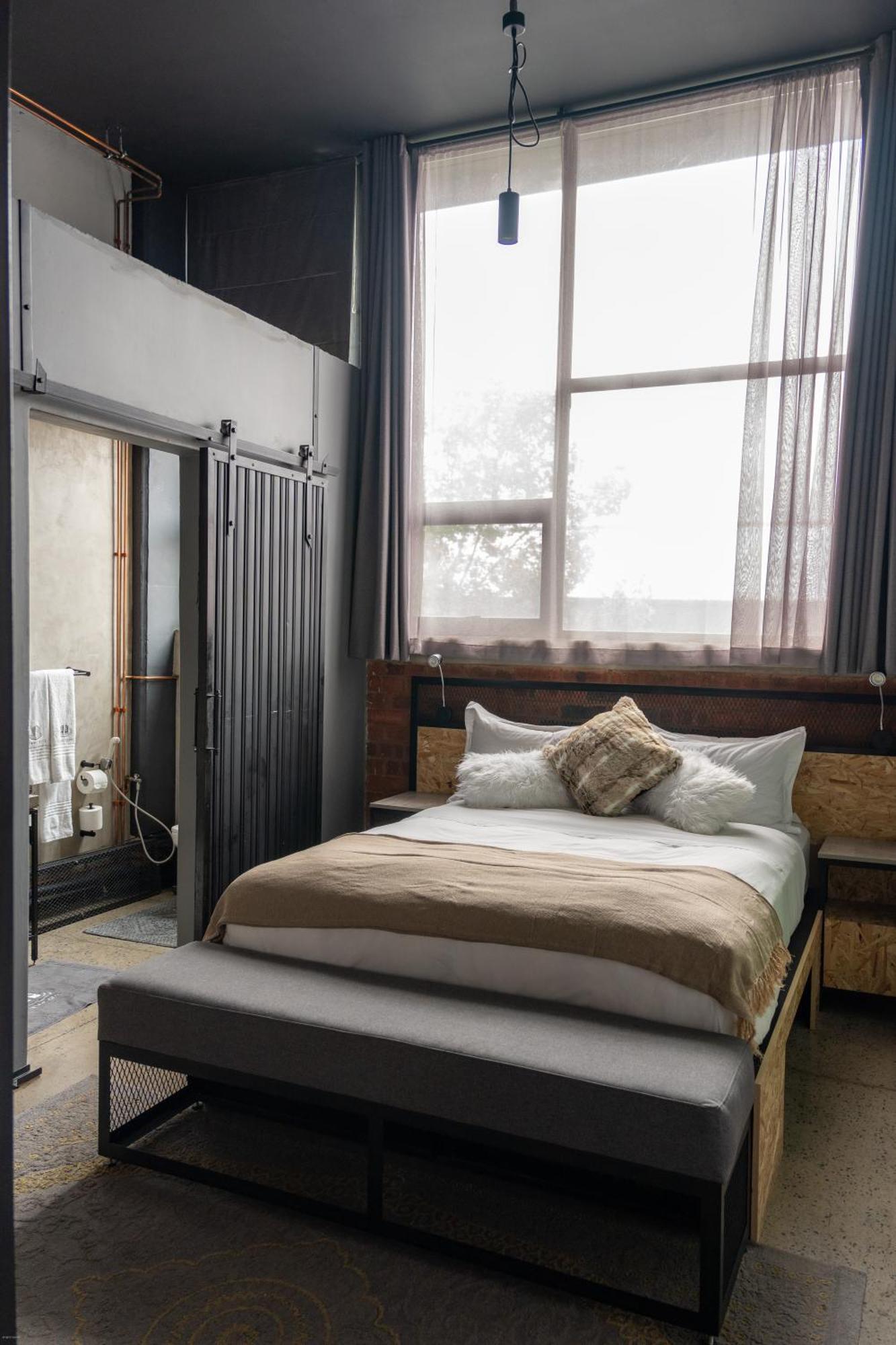 Lilian Lofts Hotel & Spa โจฮันเนสเบิร์ก ภายนอก รูปภาพ